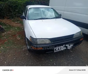 Toyota Corolla 1993 White