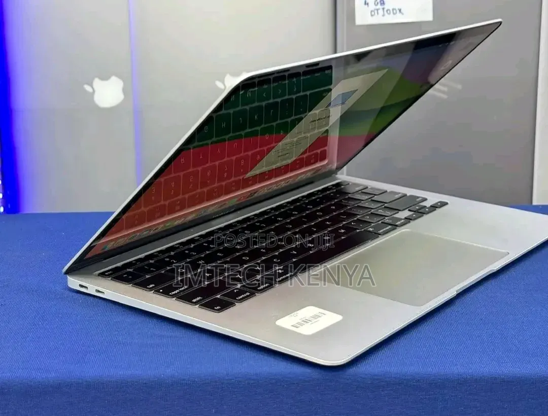 Laptop Apple MacBook Air 2020 8GB Intel Core i5 SSD 500GB
