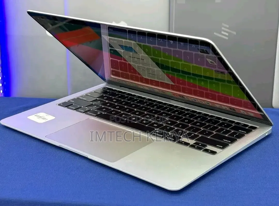 Laptop Apple MacBook Air 2020 8GB Intel Core i5 SSD 500GB