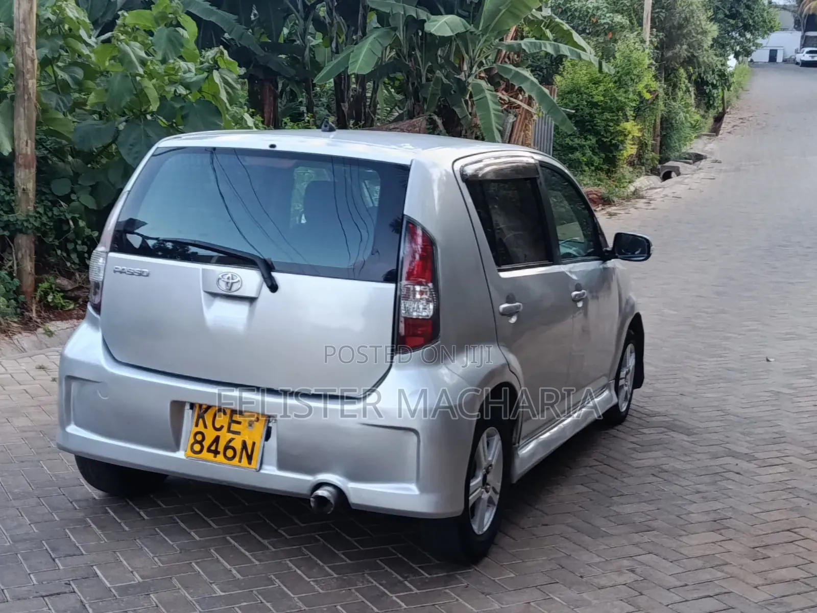 Toyota Passo 2010 Silver