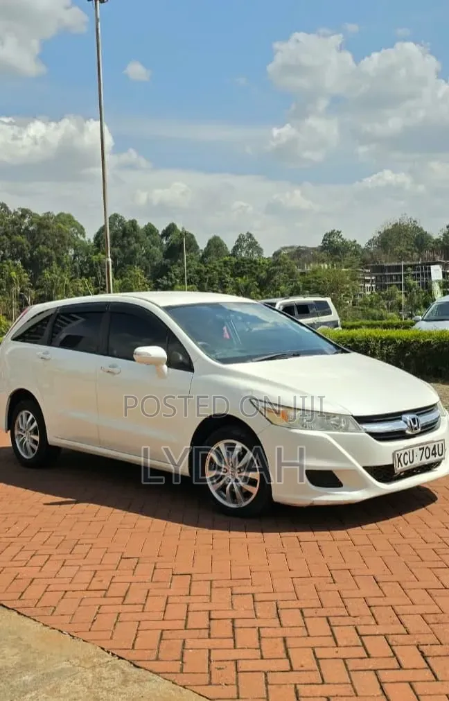 Honda Stream 2009 White
