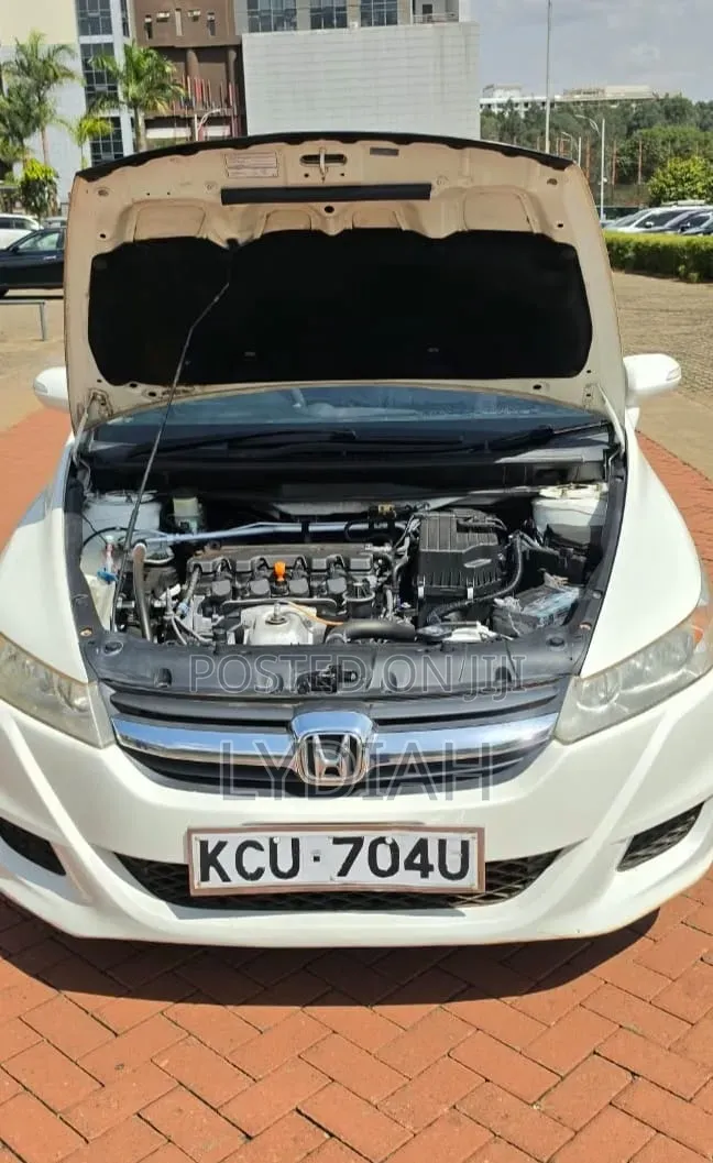 Honda Stream 2009 White