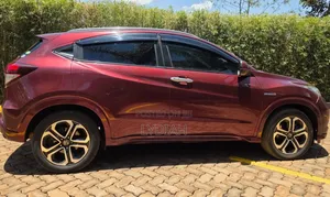Honda Vezel 2015 Maroon