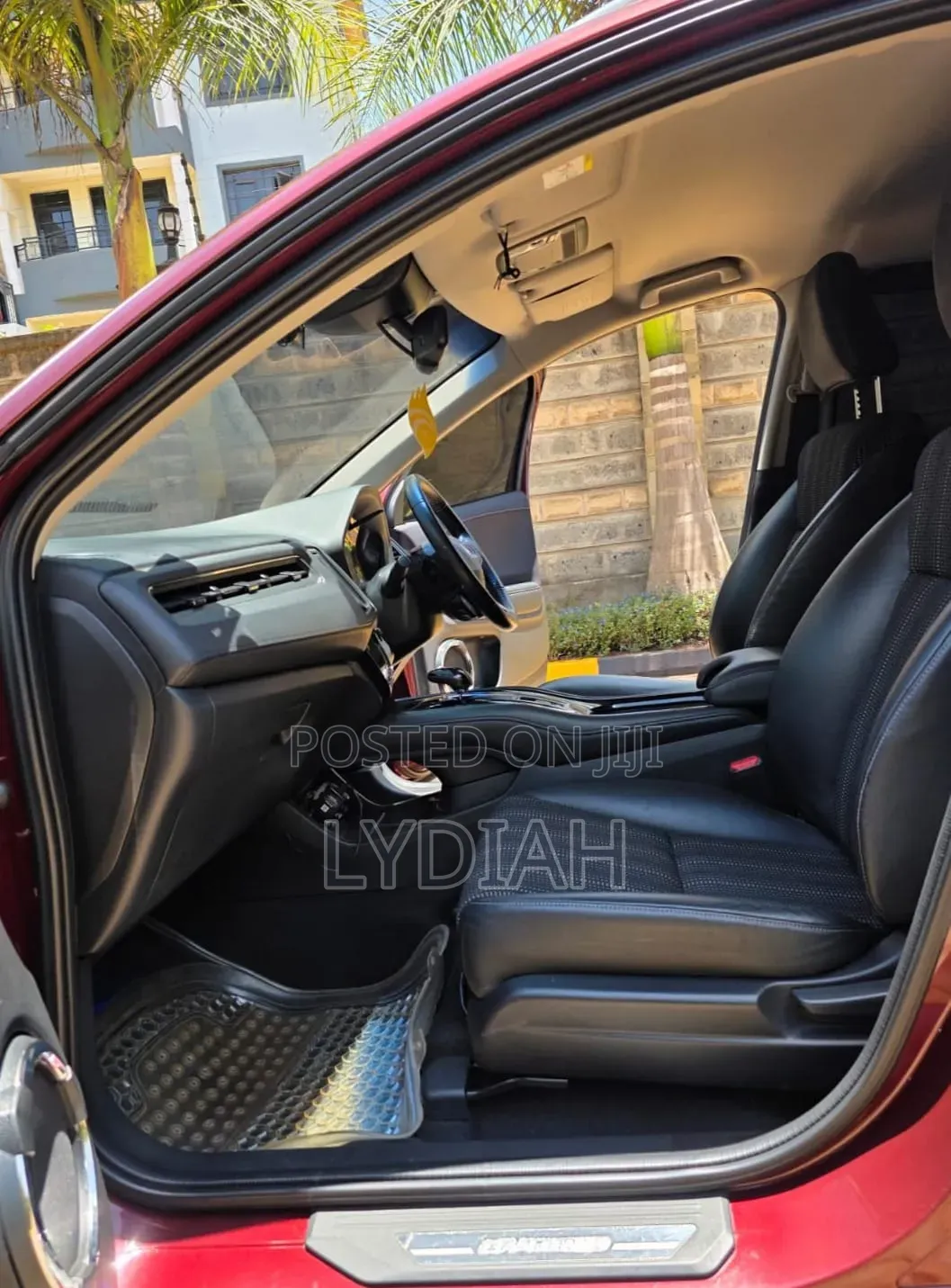 Honda Vezel 2015 Maroon