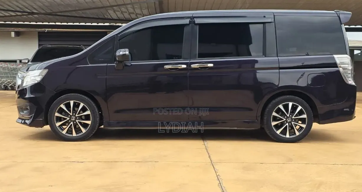 Honda Stepwgn 2015 Purple