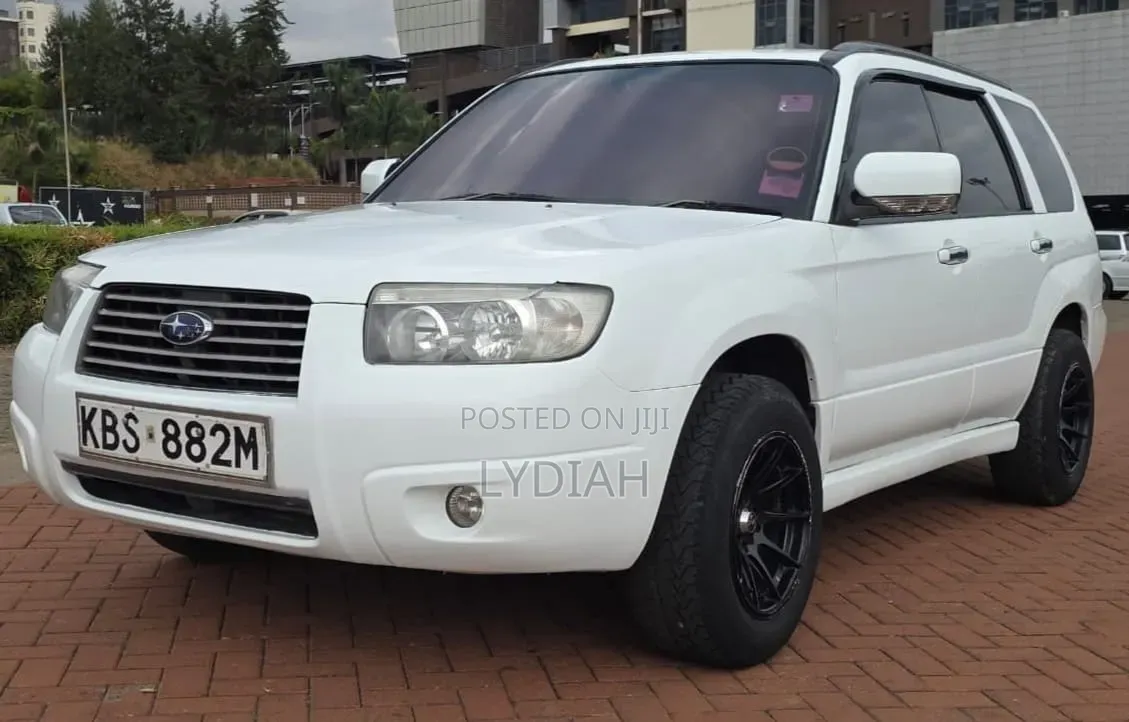 Subaru Forester 2005 White