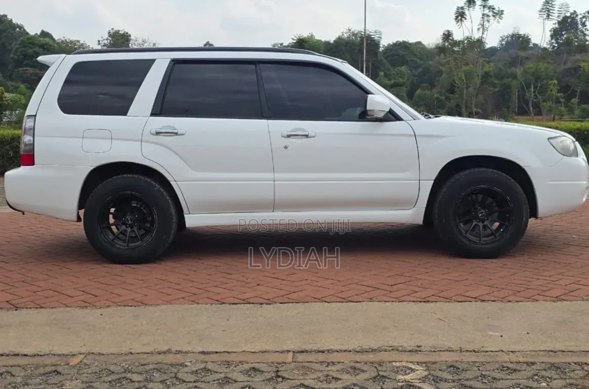 Subaru Forester 2005 White