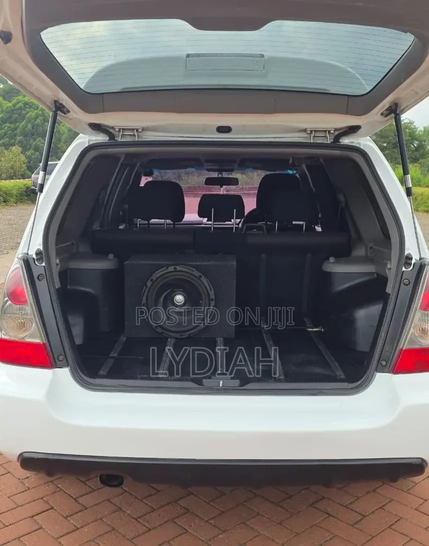 Subaru Forester 2005 White