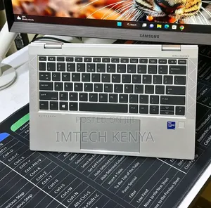 Laptop HP EliteBook 830 G8 16GB Intel Core i7 SSD 256GB