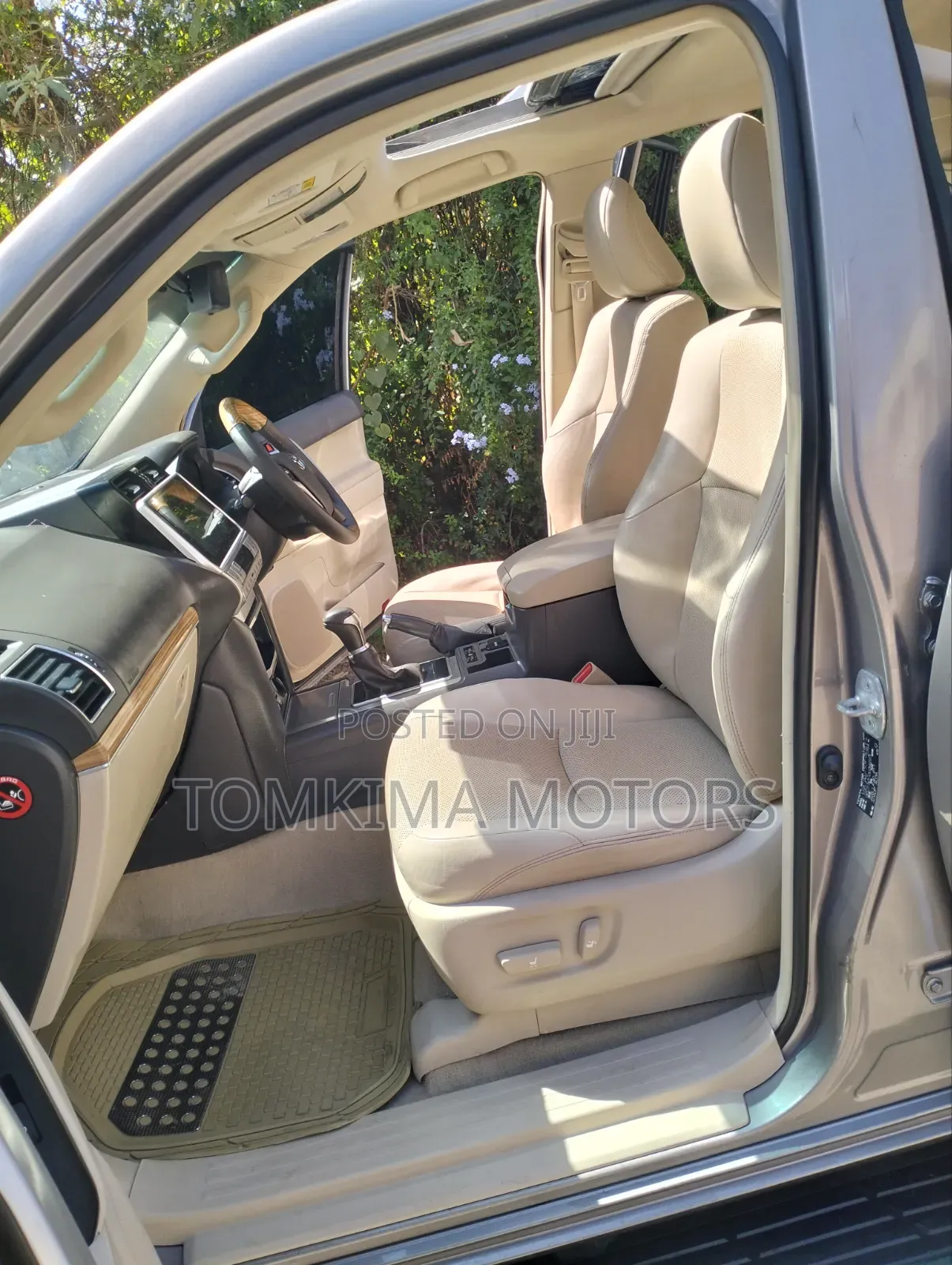 Toyota Land Cruiser Prado 2018 Gray