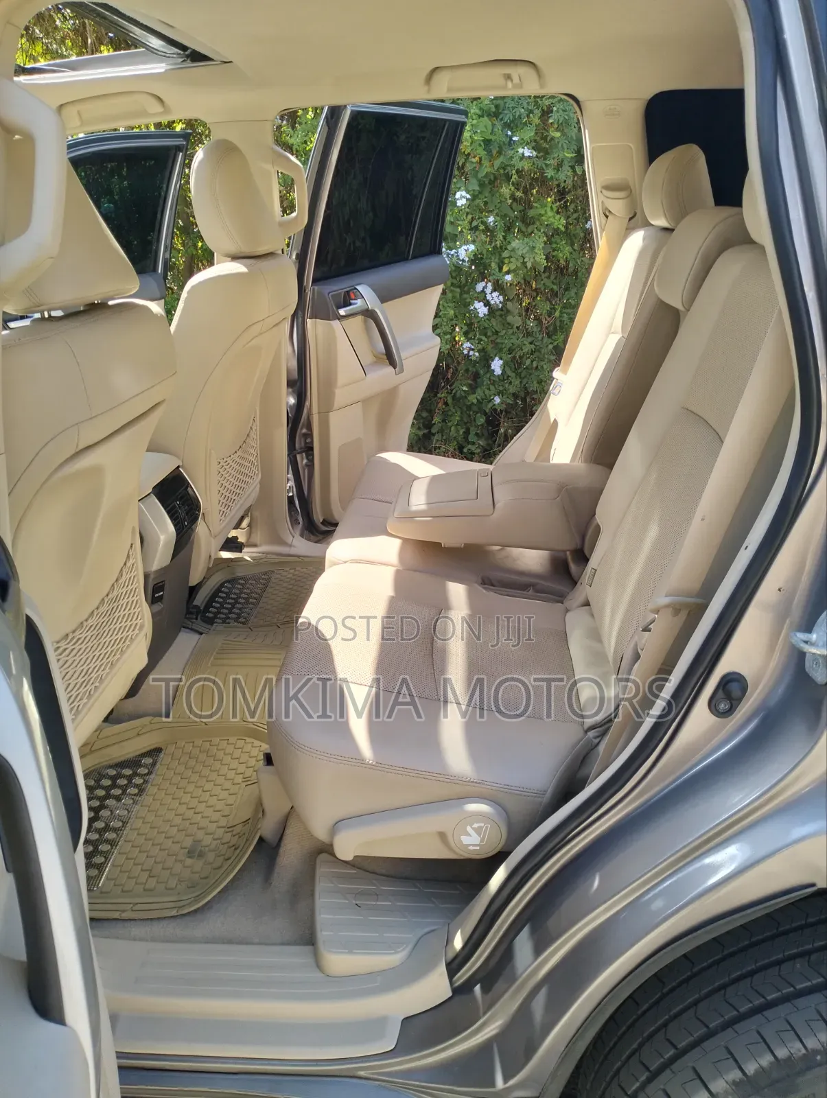Toyota Land Cruiser Prado 2018 Gray