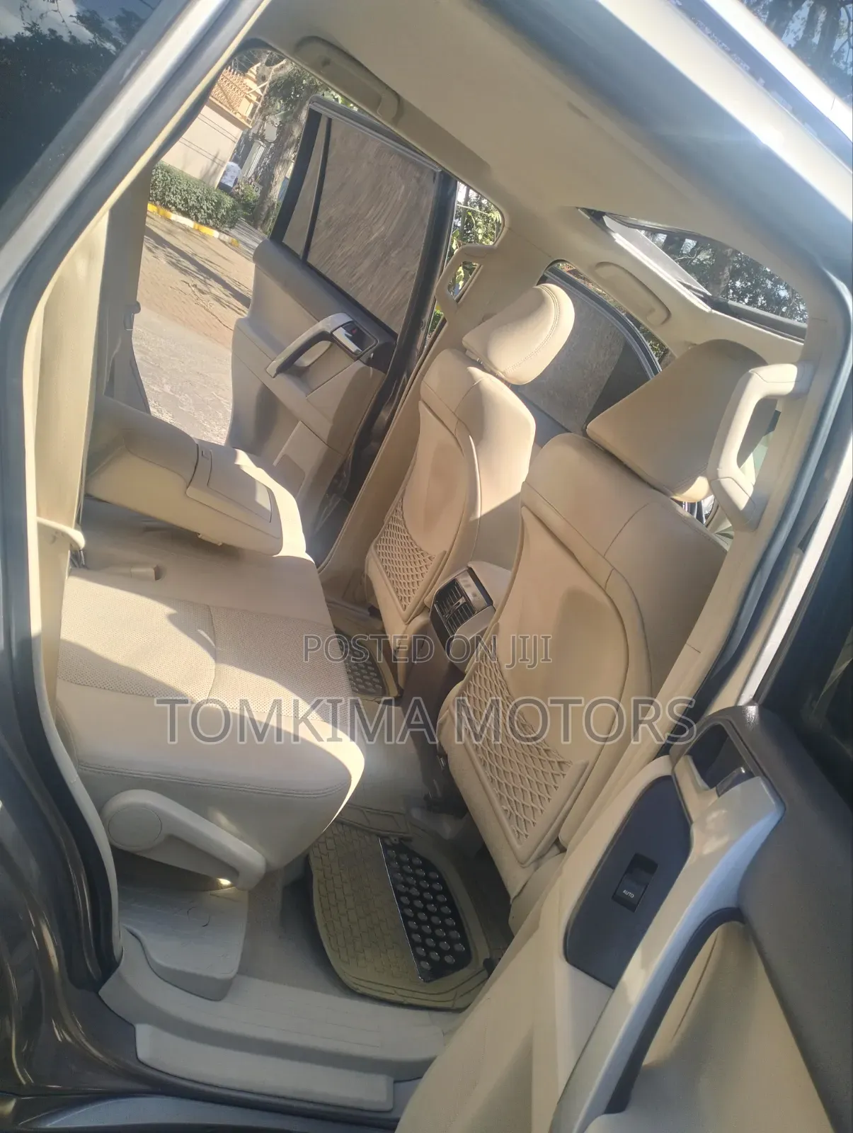 Toyota Land Cruiser Prado 2018 Gray