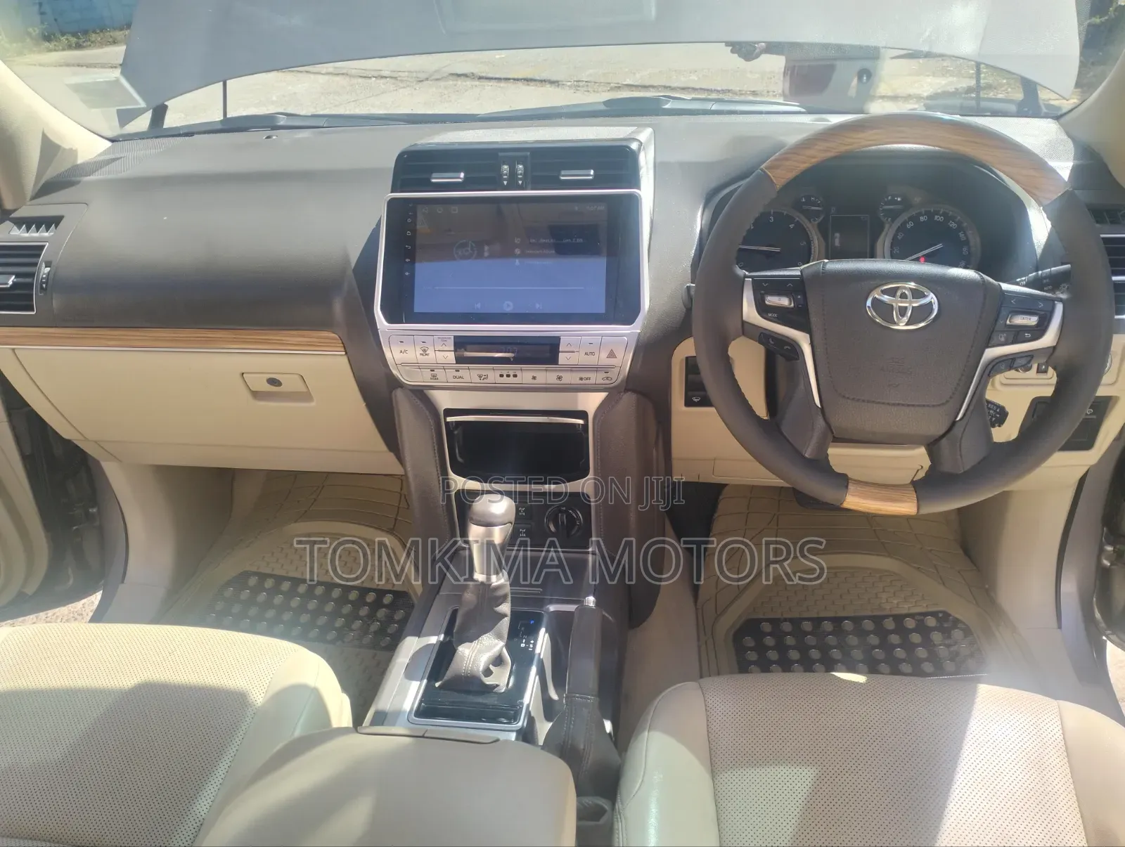 Toyota Land Cruiser Prado 2018 Gray