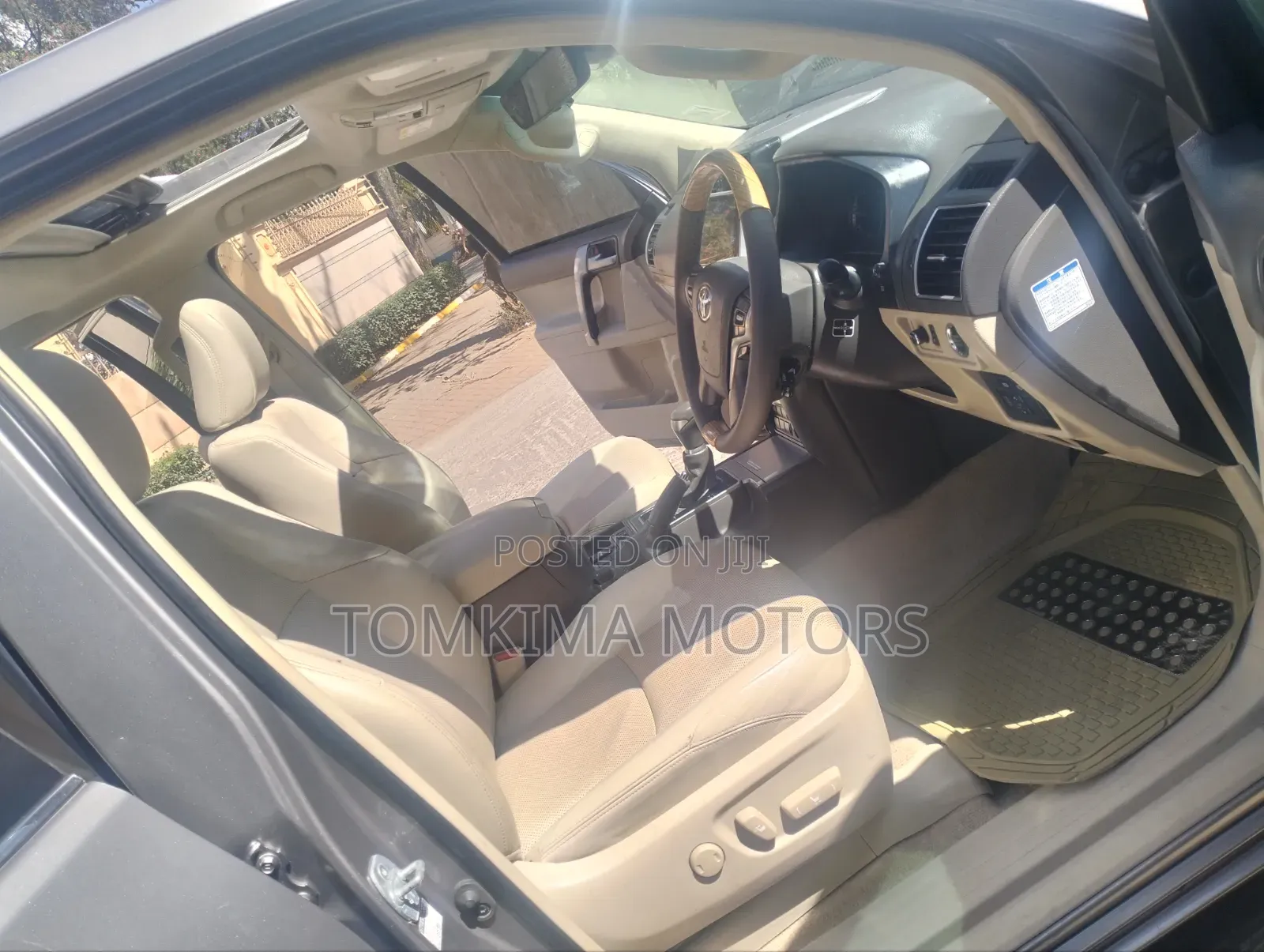 Toyota Land Cruiser Prado 2018 Gray