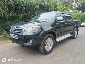 Toyota Hilux 3.0 D-4D 4x4 2012 Black