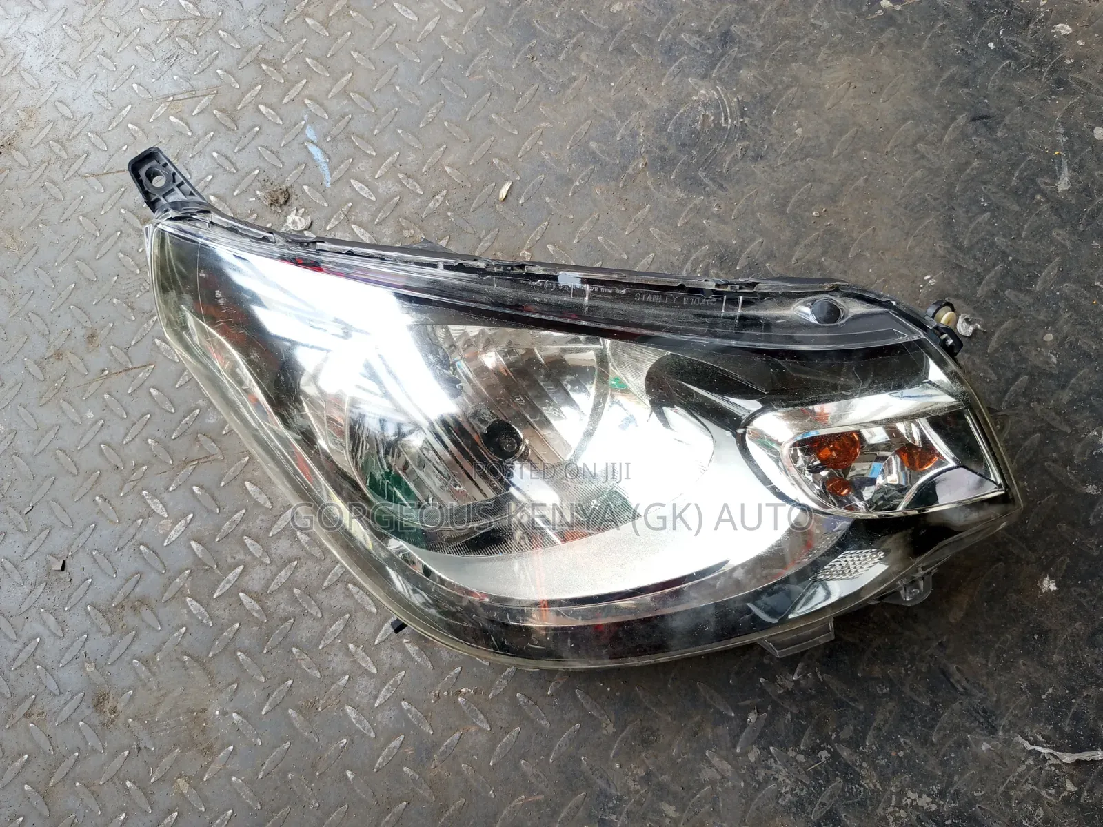 E K Wagon Headlight