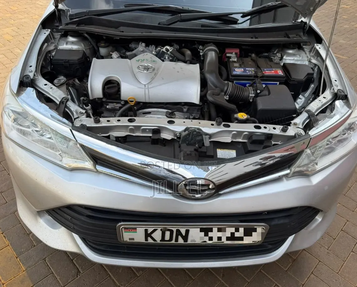 Toyota Corolla Fielder 2016 Silver