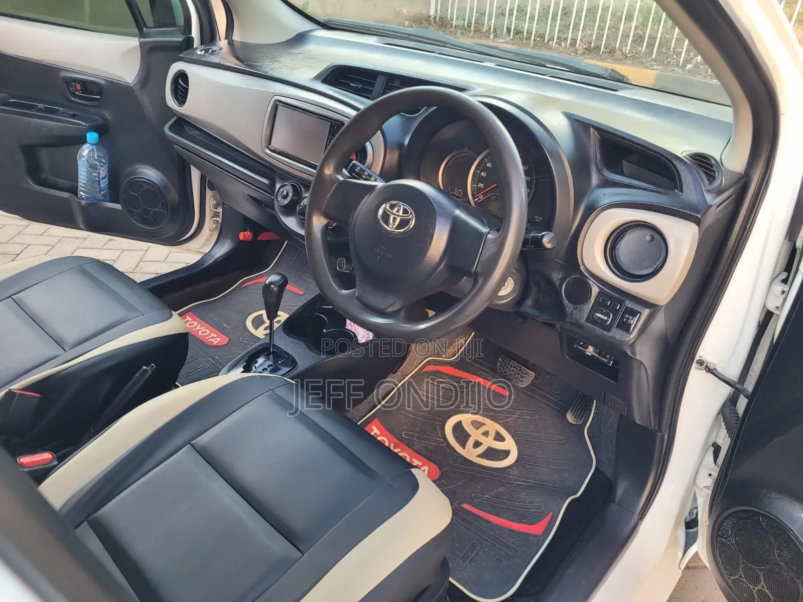Toyota Vitz 2013 White