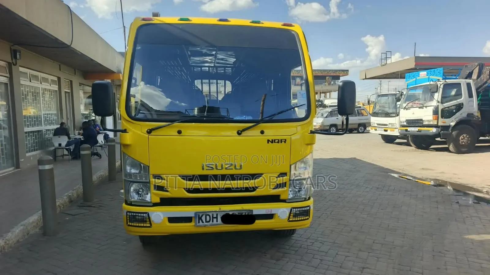 Isuzu FRR 2022 Yellow