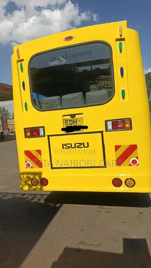 Isuzu FRR 2022 Yellow