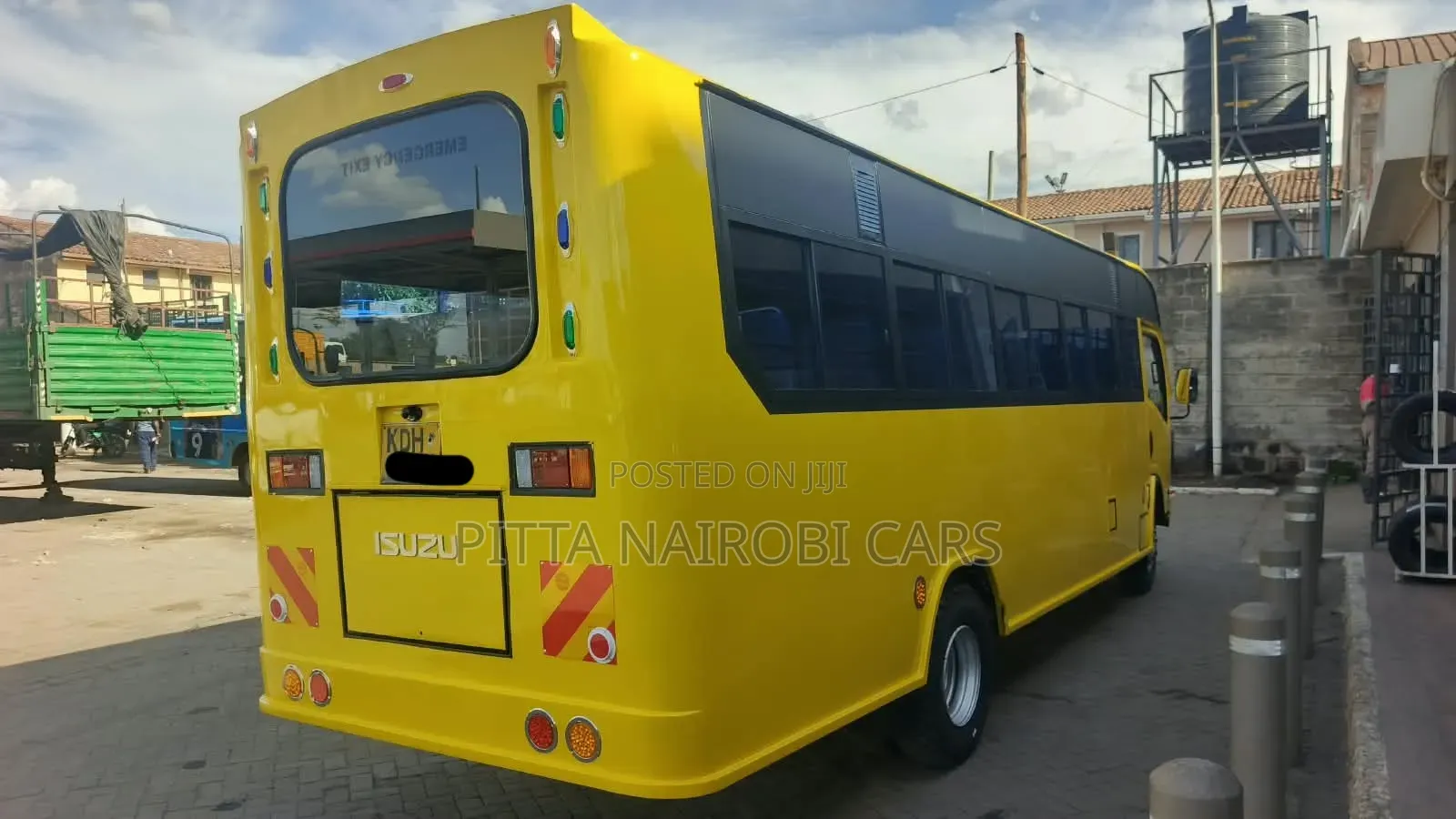 Isuzu FRR 2022 Yellow
