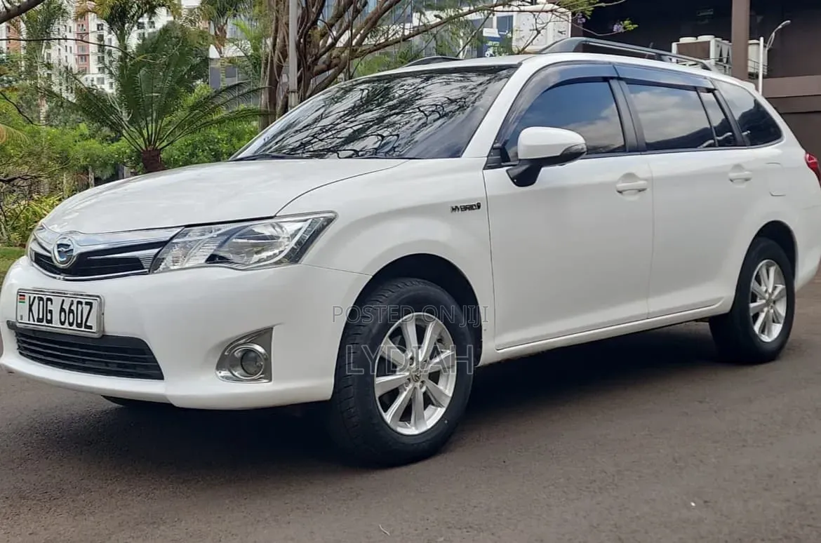 Toyota Corolla Fielder 2014 White