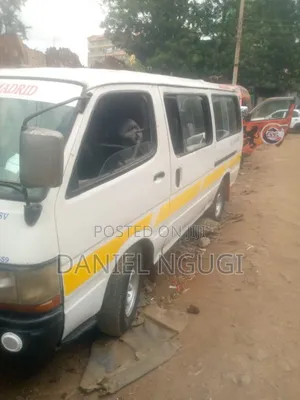 Toyota HiAce 2009 White