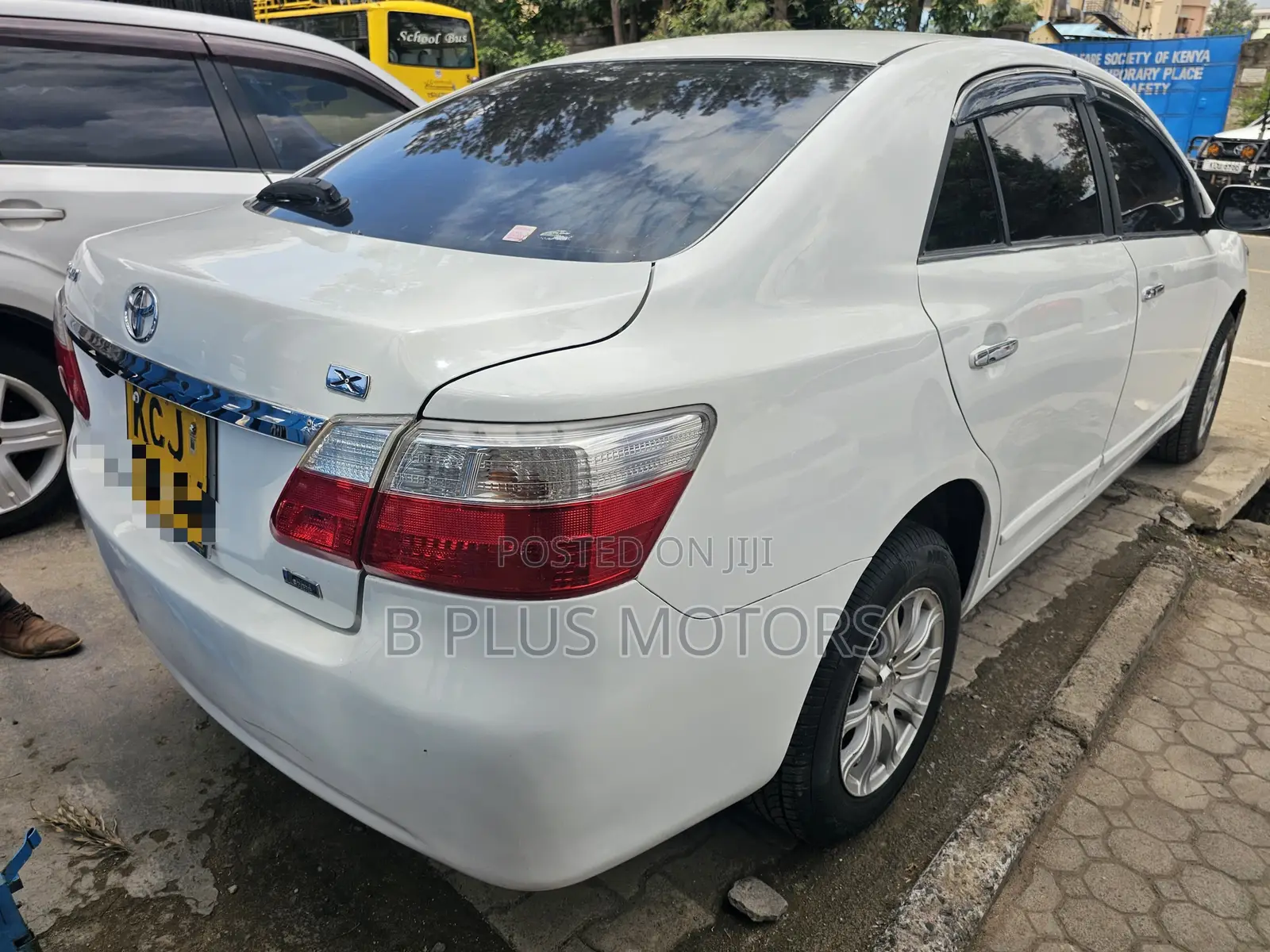 Toyota Premio 2009 White