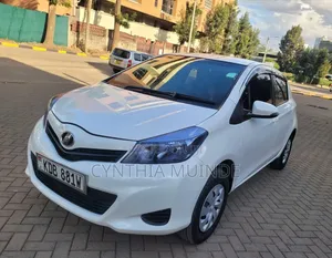 Toyota Vitz 2013 White