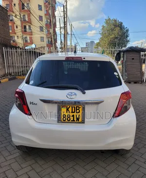 Toyota Vitz 2013 White
