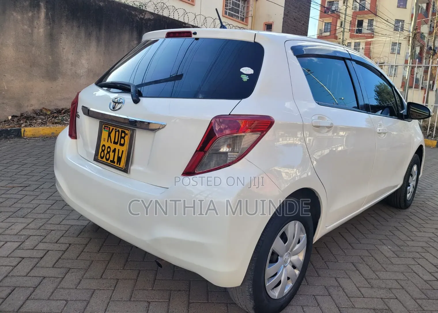 Toyota Vitz 2013 White