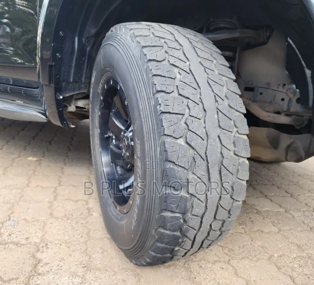 Toyota Land Cruiser Prado 2014 Black