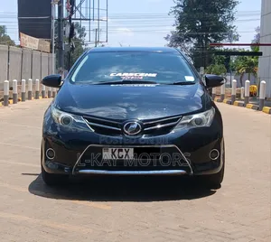 Toyota Auris 2013 Black