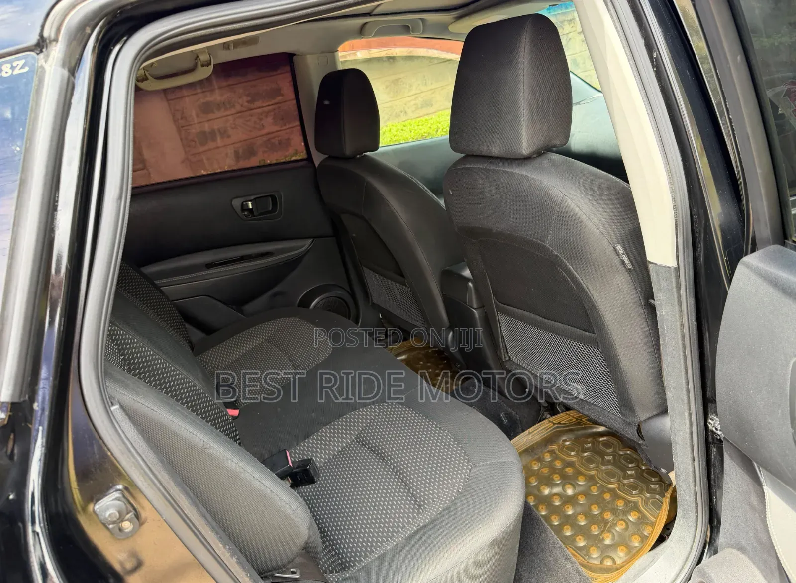 Nissan Dualis 2012 Black