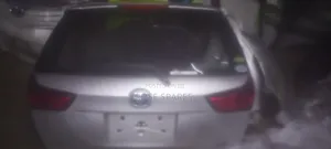 Toyota Fielder Tailgate