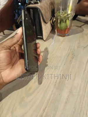 Apple iPhone XR 64 GB Black