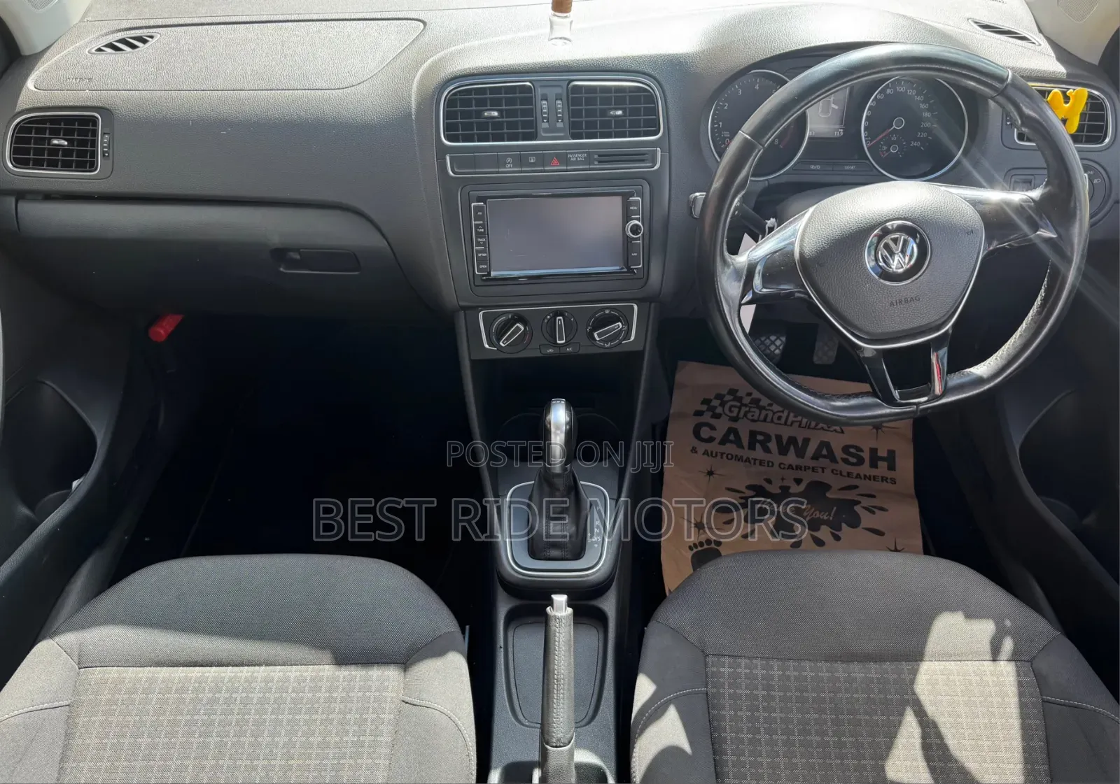 Volkswagen Polo 2016 Red