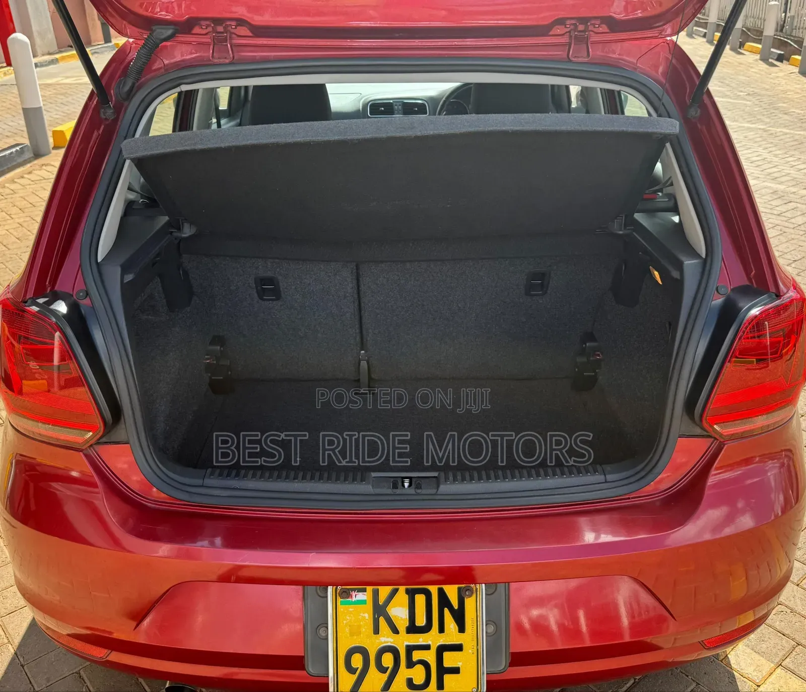 Volkswagen Polo 2016 Red