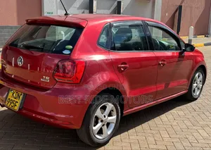 Volkswagen Polo 2016 Red