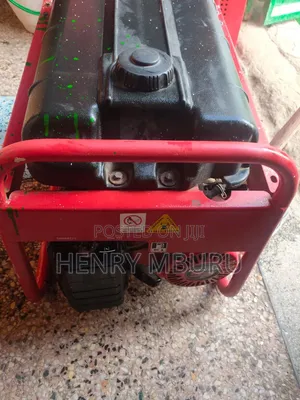 Pramac Lifter RS 3200 Generator Powered by Honda 5.5 HP Engine