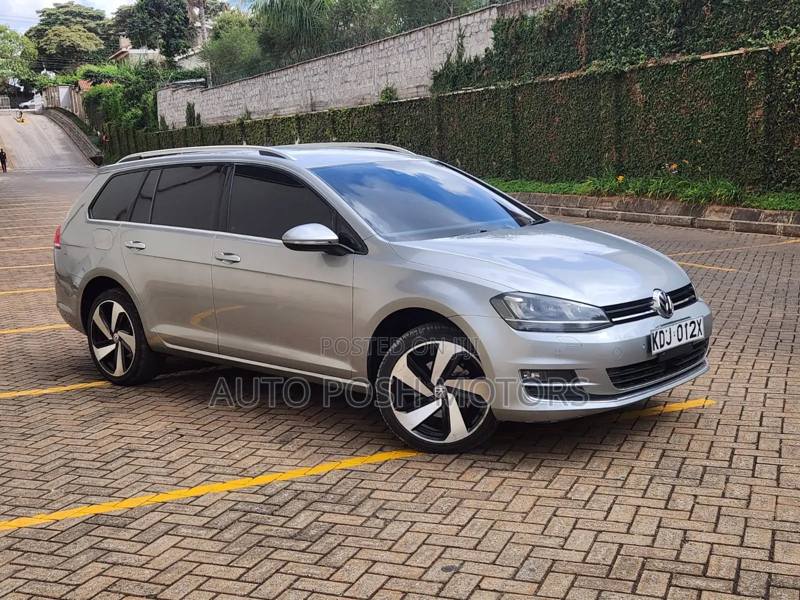 Volkswagen Golf Variant 2016 Silver
