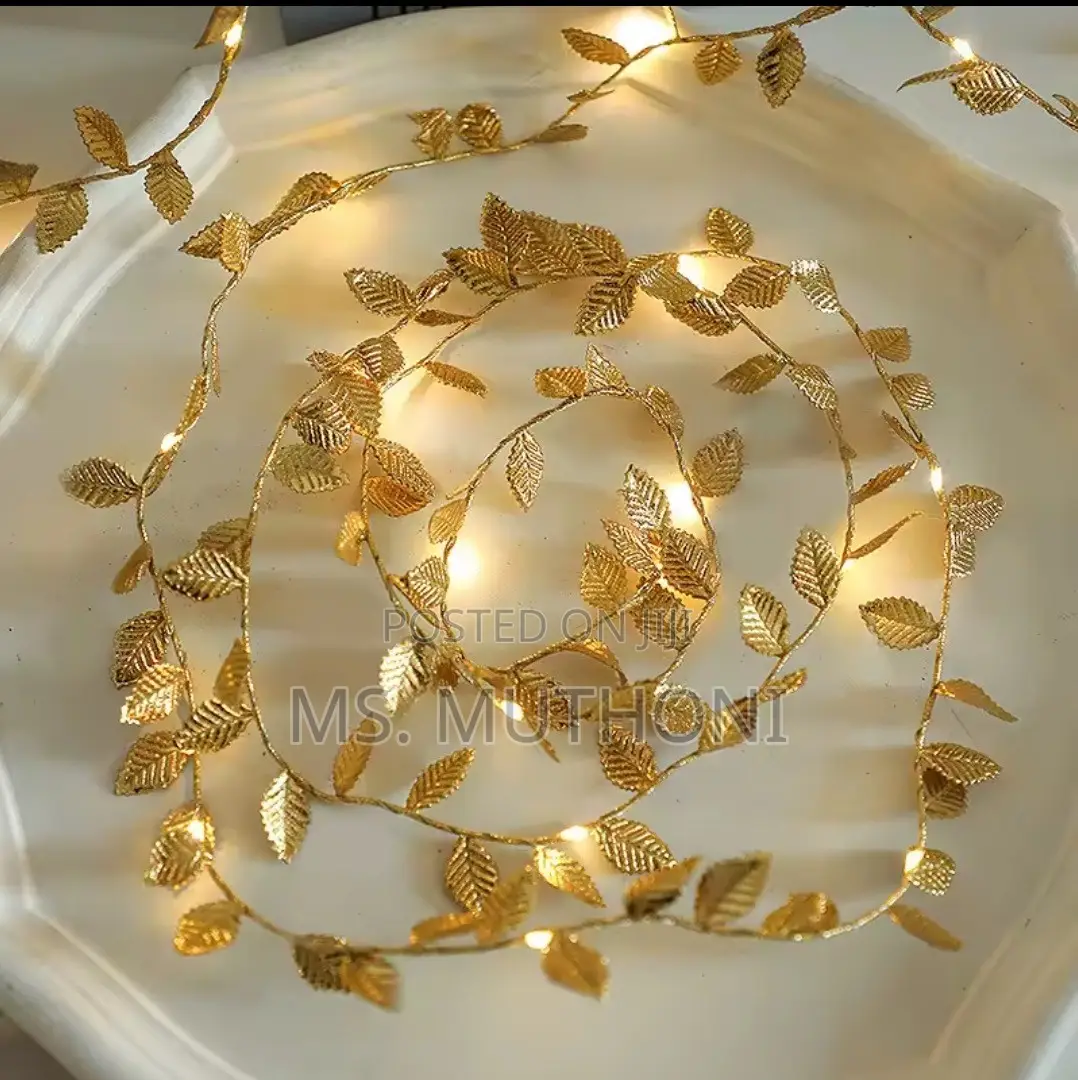 Leafy 10M Battery-Powered Christmas Fairy Lights