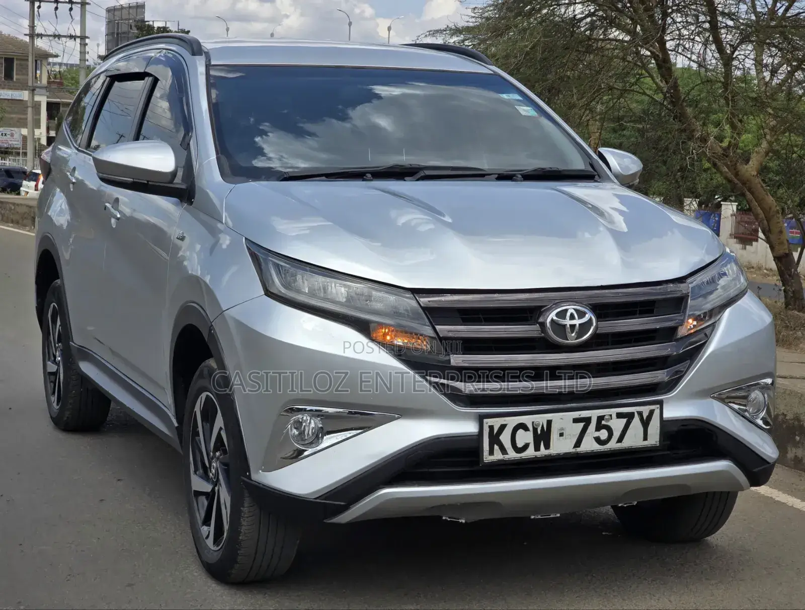Toyota Rush 1.5 RWD 2019 Silver