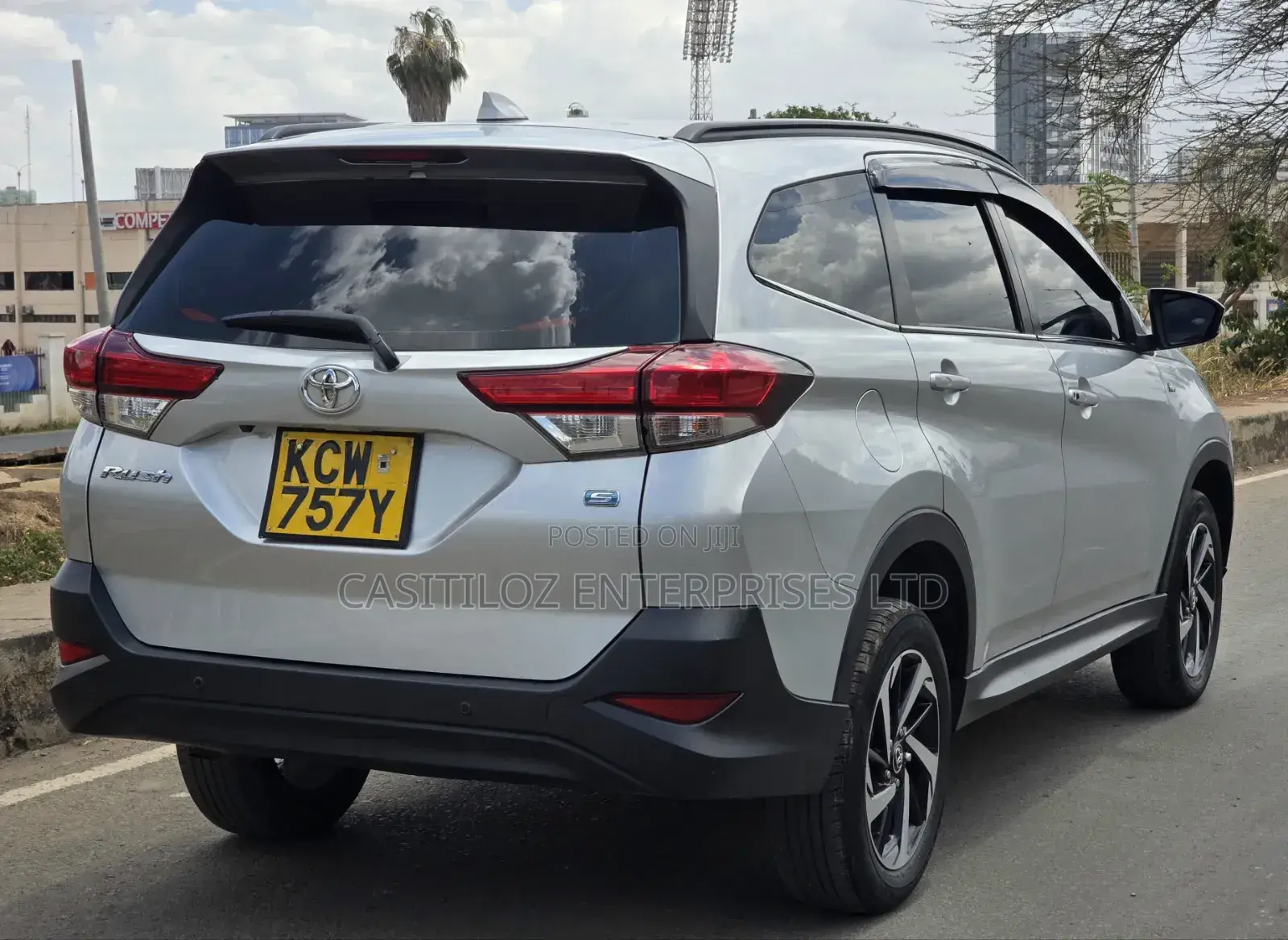 Toyota Rush 1.5 RWD 2019 Silver