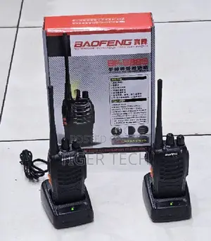 BF-888S 16 Memory Channels, 50 CTCSS /105 CDCSS Two Way Radio