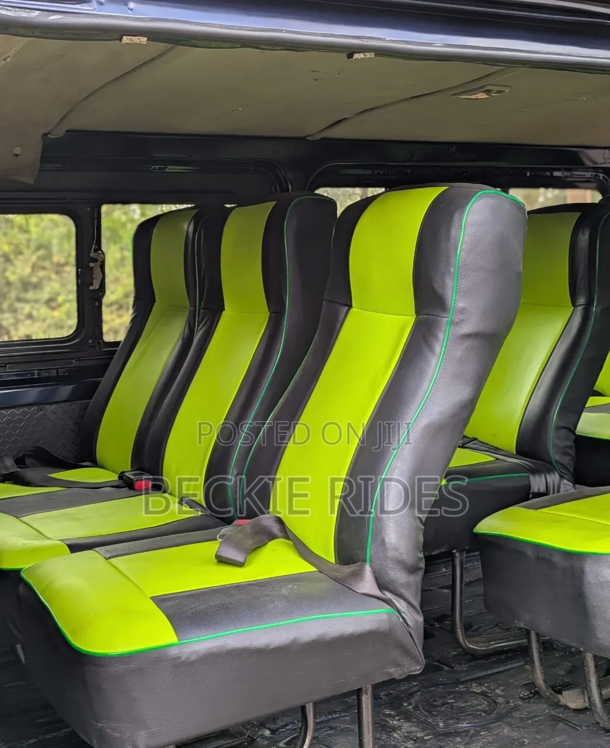 Toyota HiAce 2016 Black