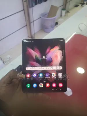Samsung Galaxy Z Fold 3 256 GB Black