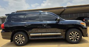 Toyota Land Cruiser 2012 Black