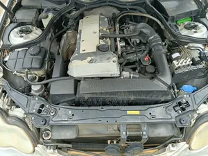 Mercedes-Benz C200 2003 Silver