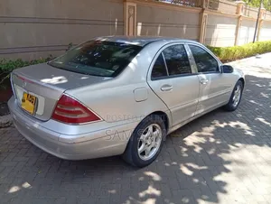 Mercedes-Benz C200 2003 Silver